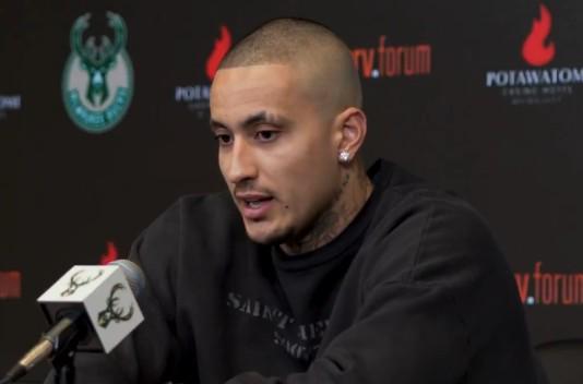 开云app-库兹马谈一万分里程碑：这是我小时候的两个梦想之一